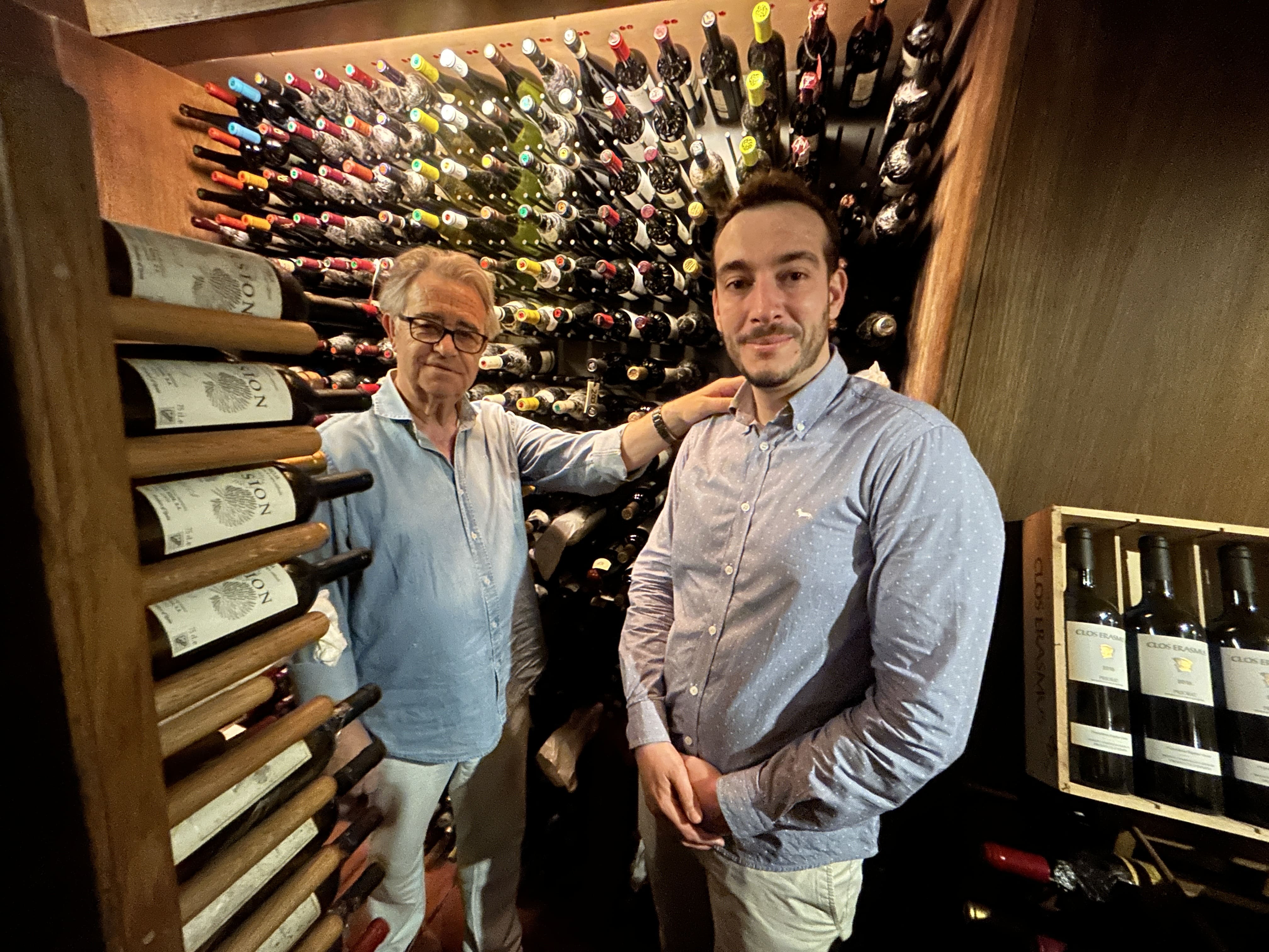 ■小振りなワインテーブル36■ディスプレイ台■英国 ■小振りなワインテーブル36■ディスプレイ台■英国