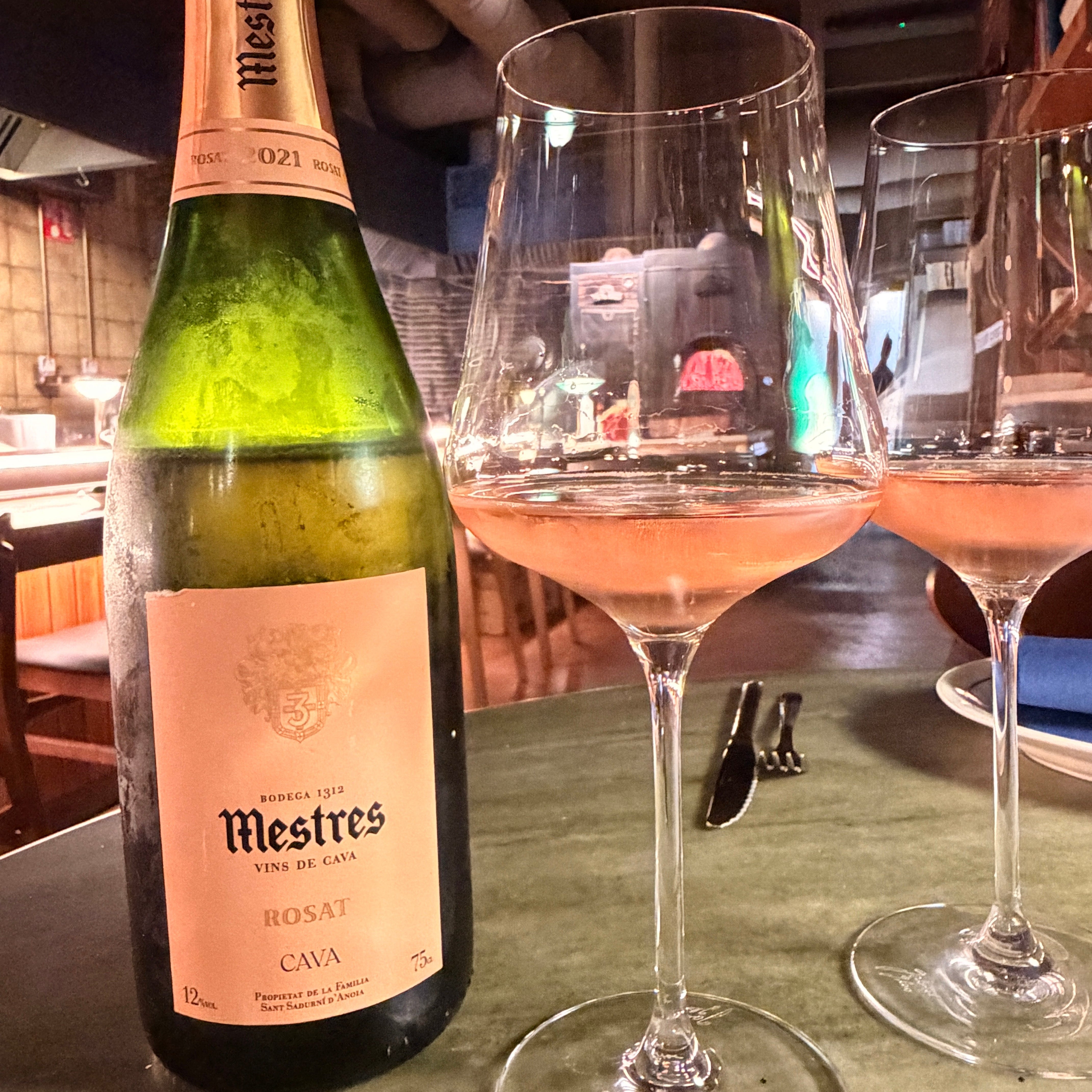 サン・フアンの火祭りが告げる夏の幕開けと、進化を続けるCAVA