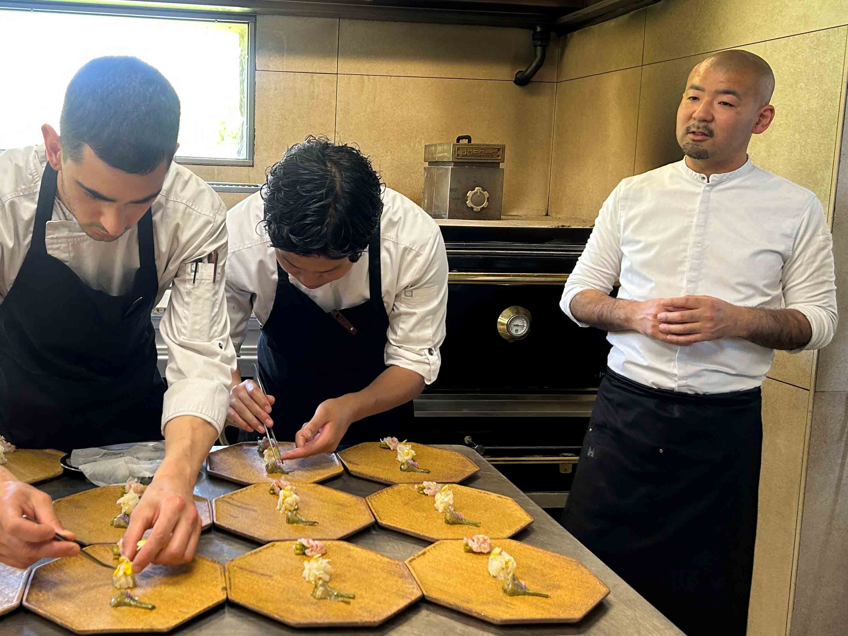 【ビルバオ美食ツアー】チャコリと薪火料理が刻む、心に残る一日
